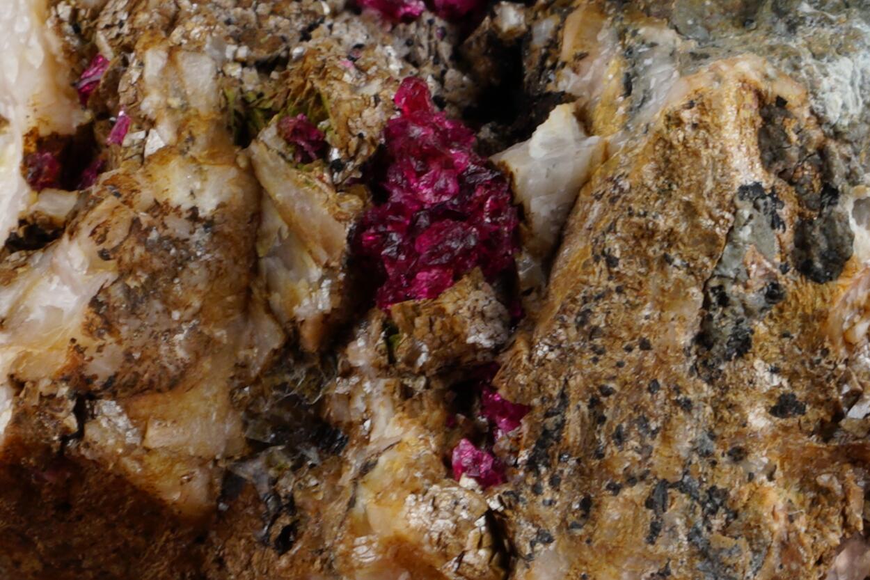 Roselite & Dolomite