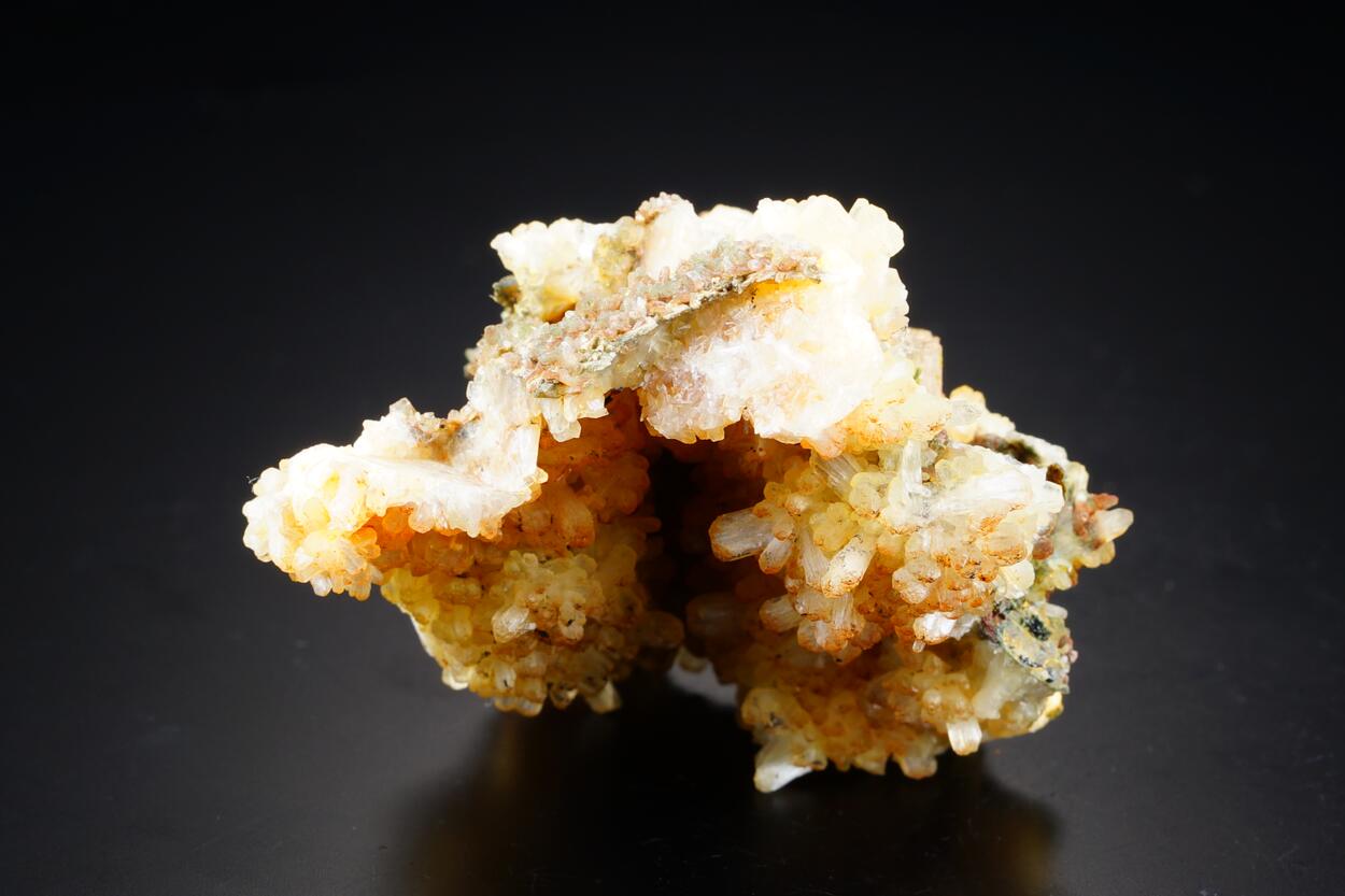 Apatite Actinolite & Stilbite