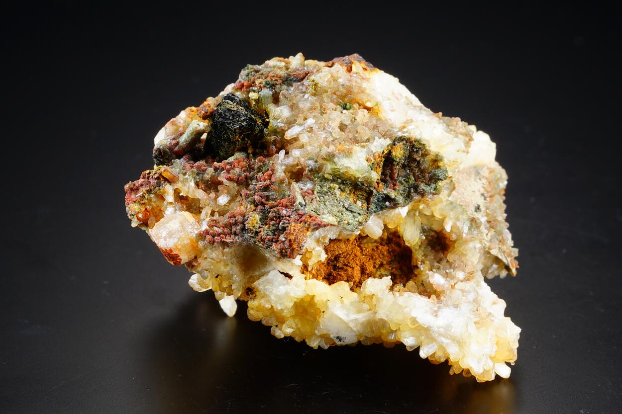 Apatite Actinolite & Stilbite