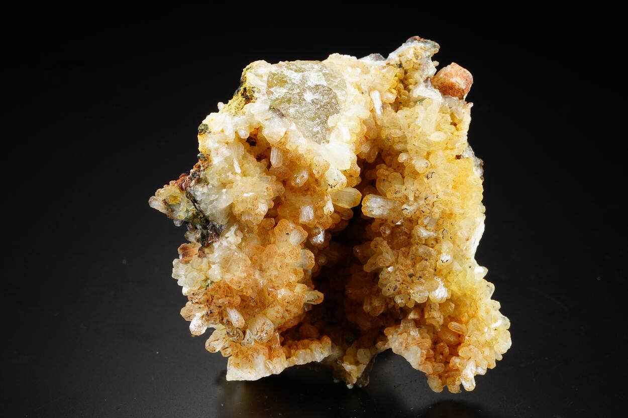 Apatite Actinolite & Stilbite