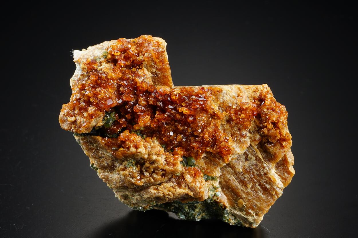 Grossular Var Hessonite & Clinochlore