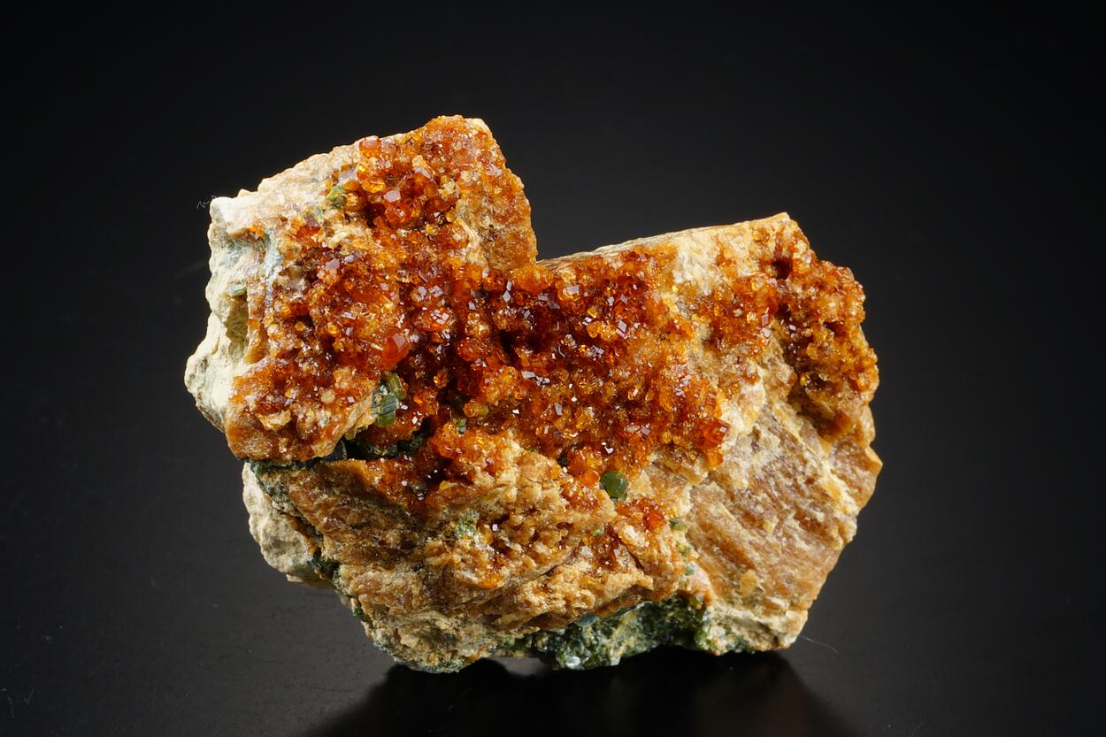 Grossular Var Hessonite & Clinochlore