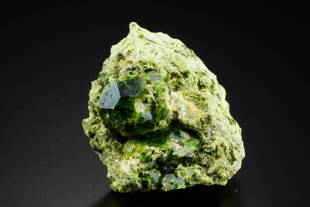 Garnet Var Demantoid