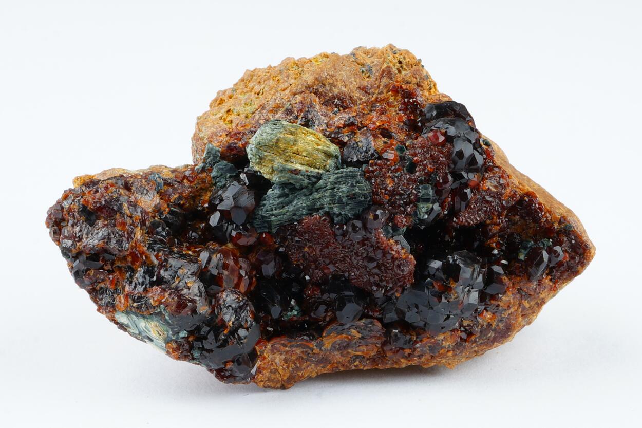 Grossular Var Hessonite & Clinochlore