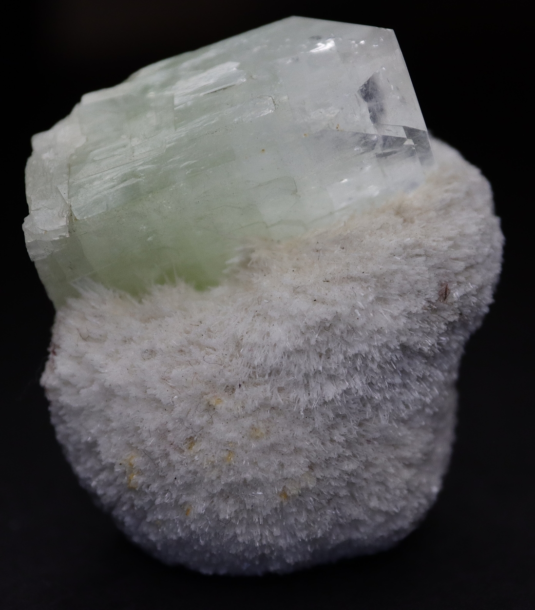 Mordenite & Apophyllite