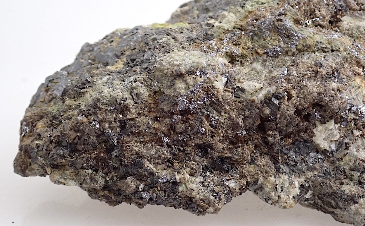 Scheelite Garnet Wolframite & Powellite