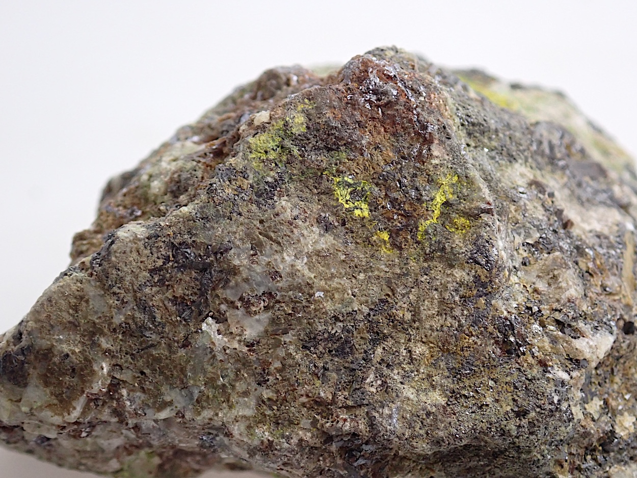 Scheelite Garnet Wolframite & Powellite