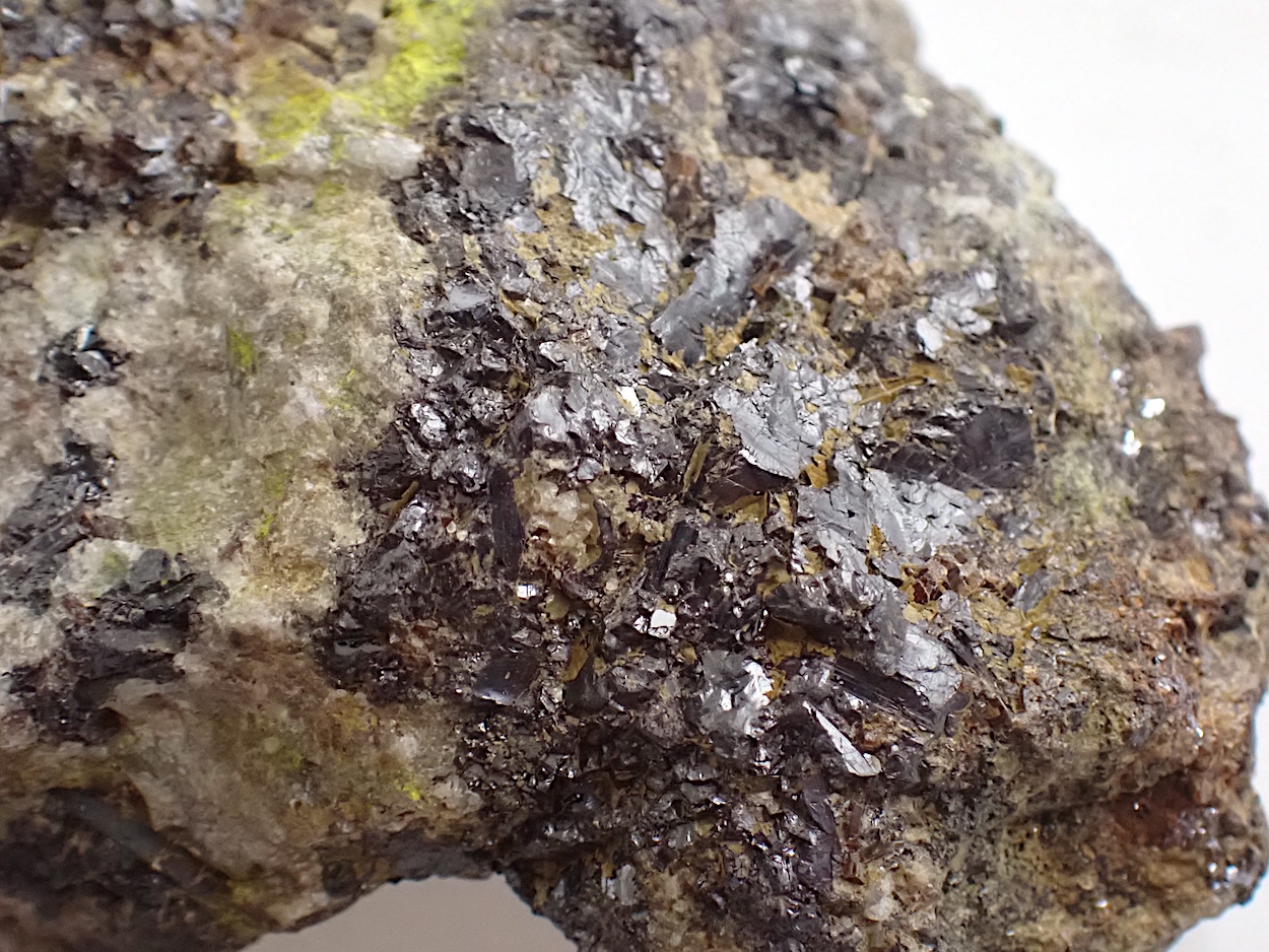 Scheelite Garnet Wolframite & Powellite
