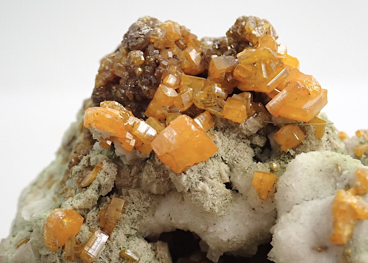 Wulfenite