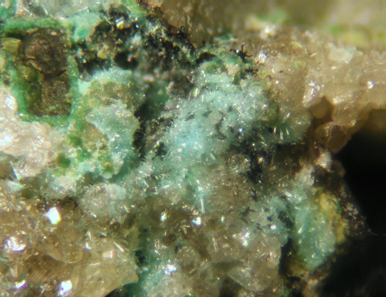 Caledonite Cerussite