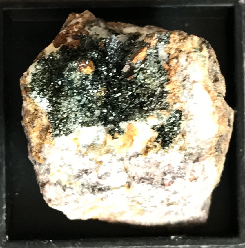 Clinochlore Pyrite Hematite