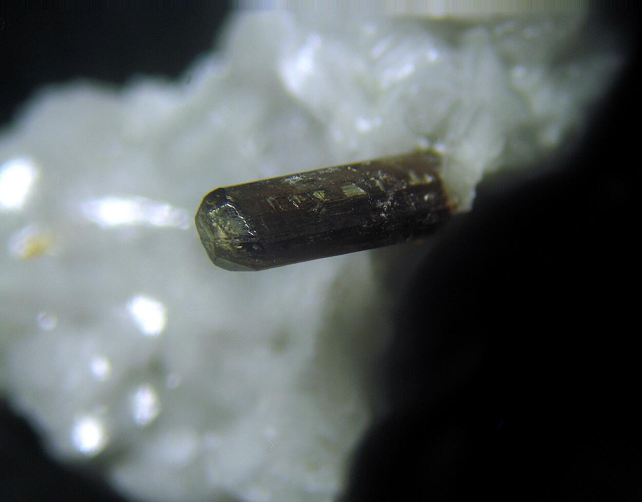 Allanite-(Ce)