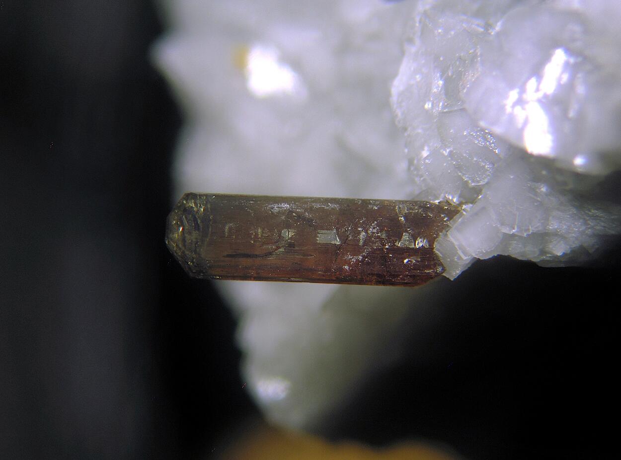 Allanite-(Ce)