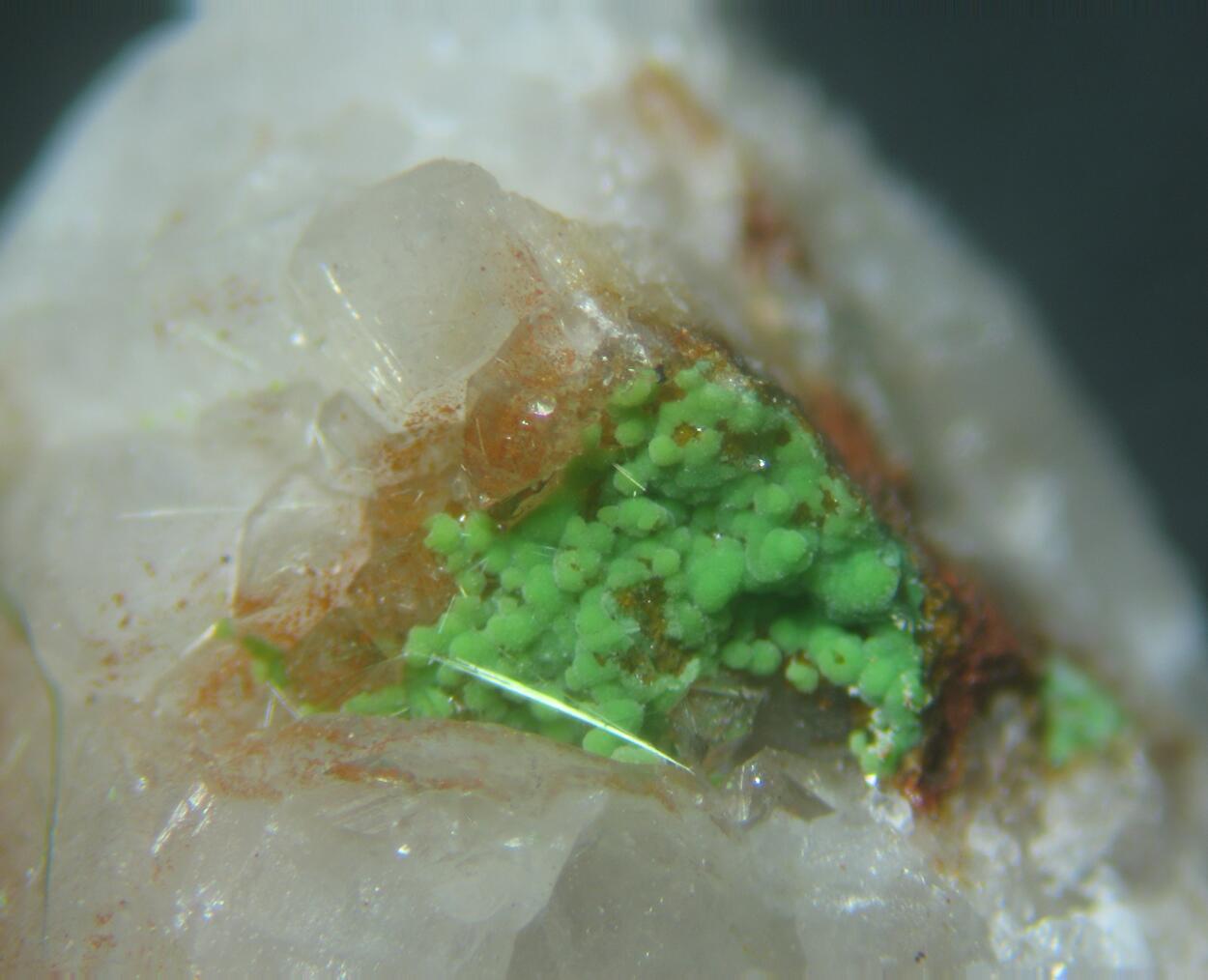 Conichalcite & Agardite-(Ce)
