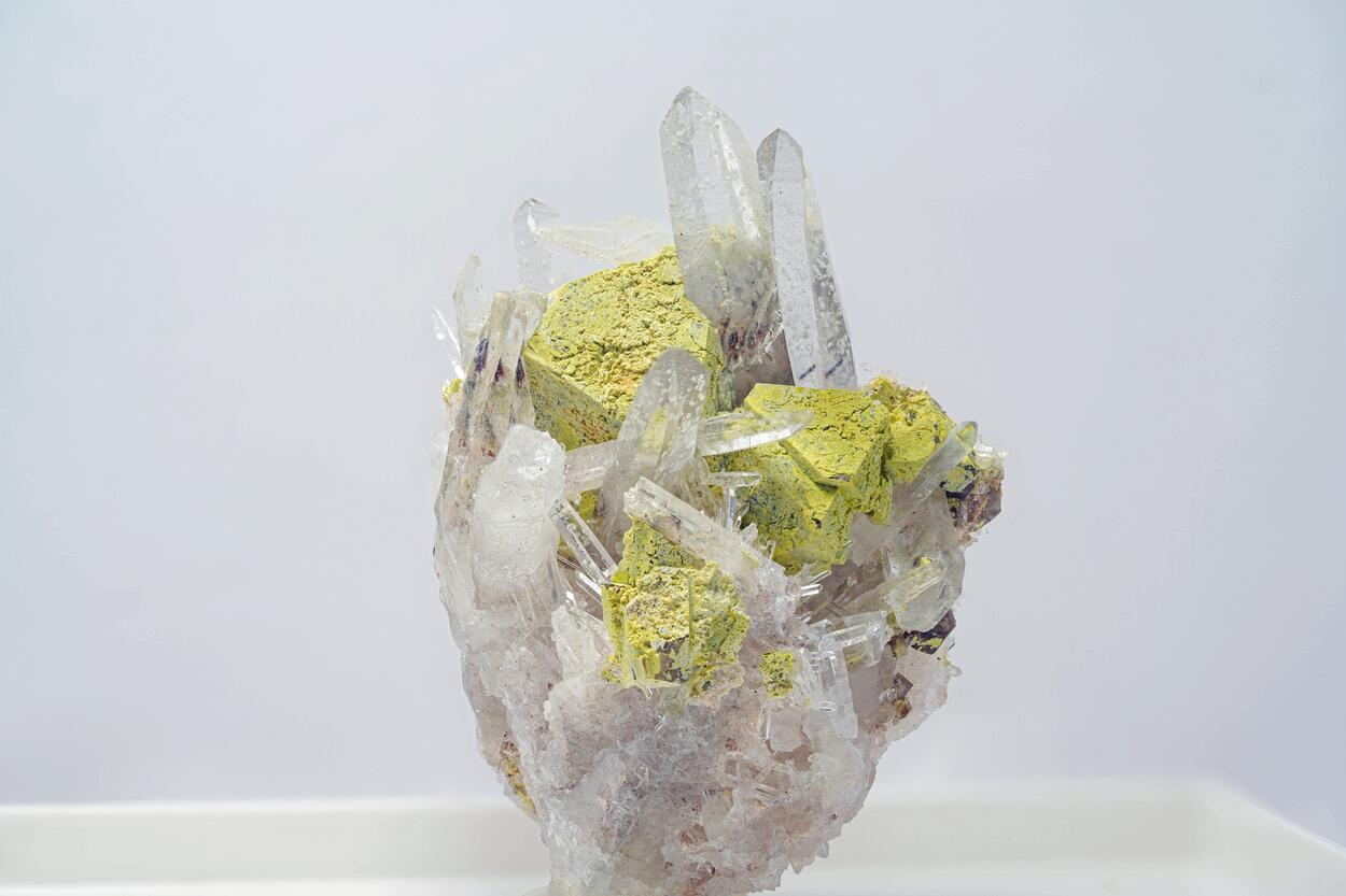 Scheelite Stolzite & Quartz
