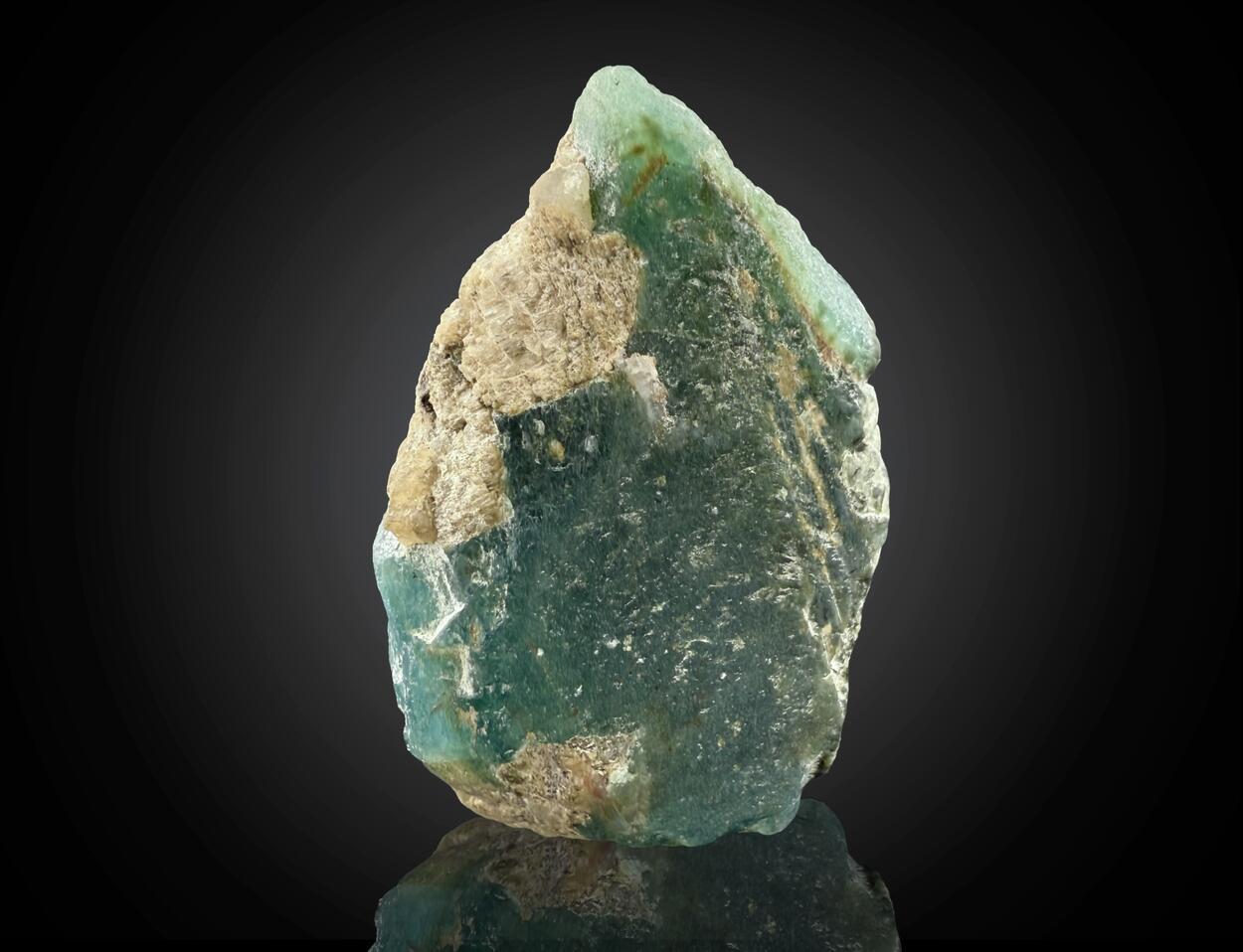 Grandidierite With Garnet