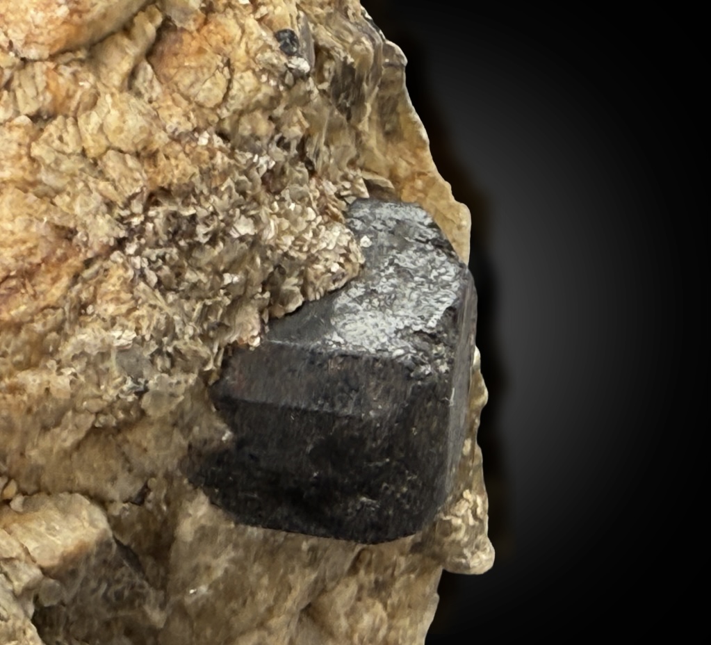 Lithiophilite With Mica & Feldspar