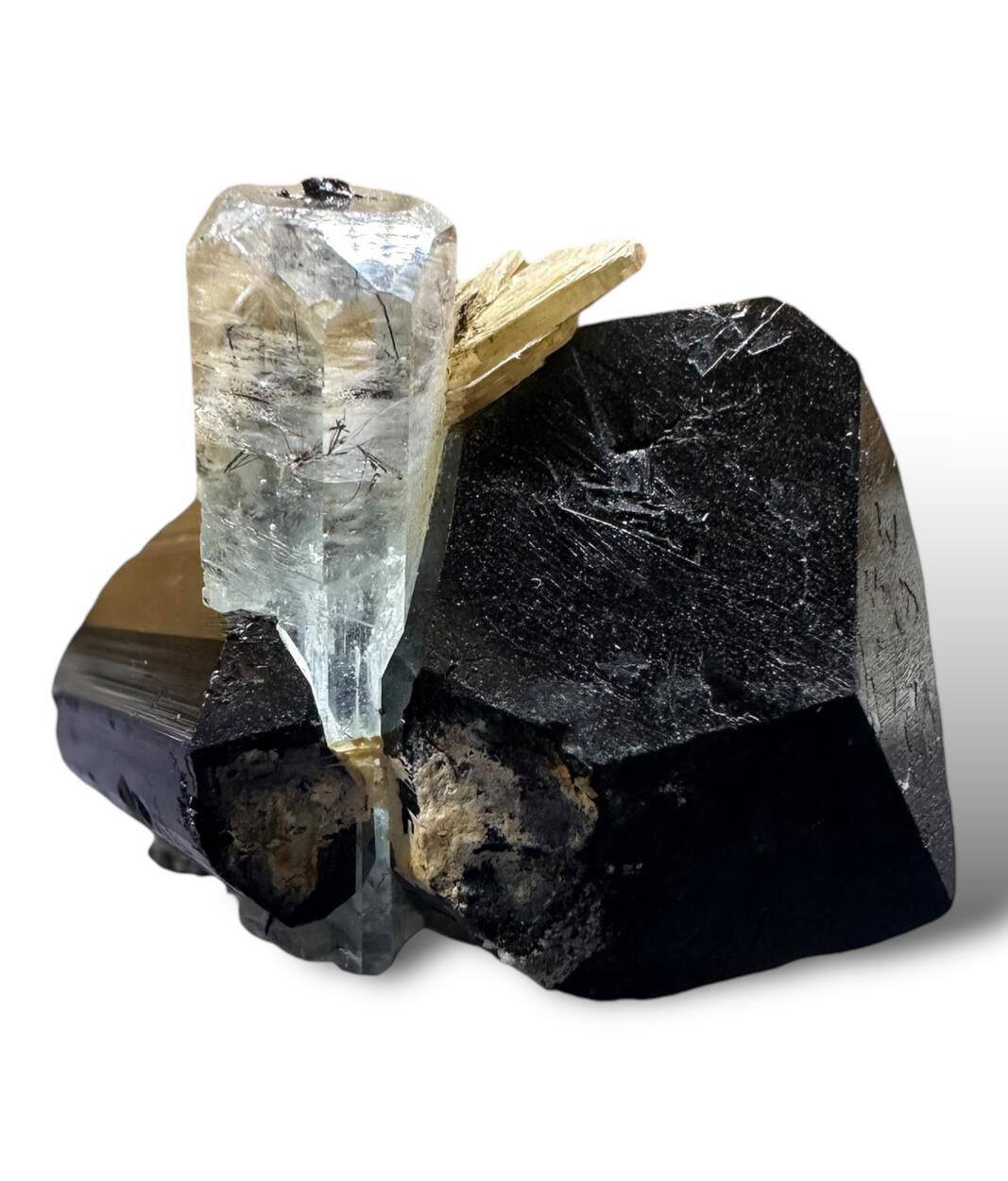 Aquamarine On Schorl