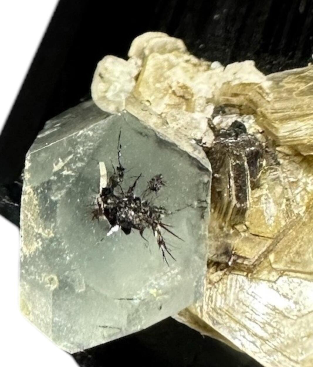 Aquamarine On Schorl