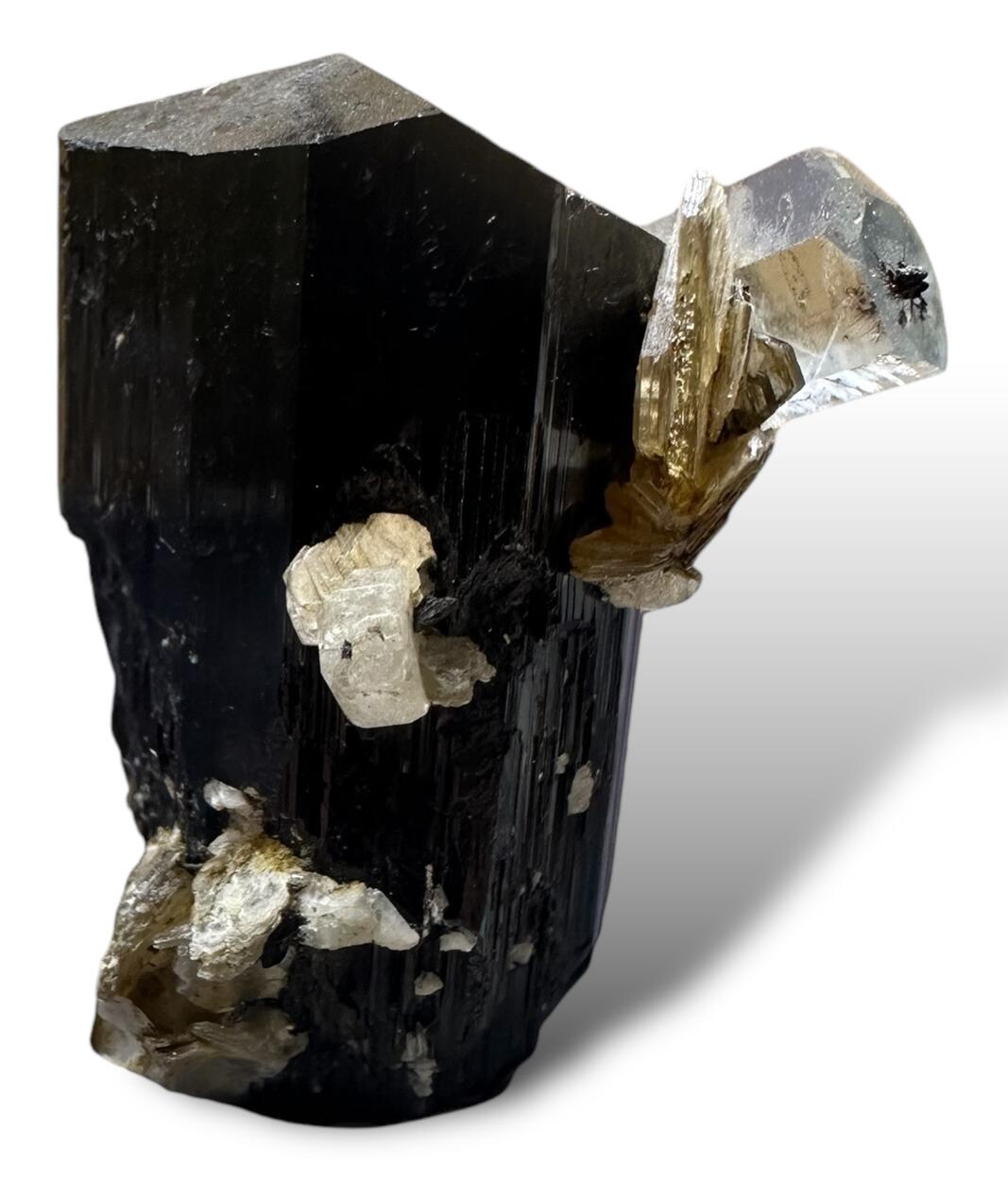 Aquamarine On Schorl