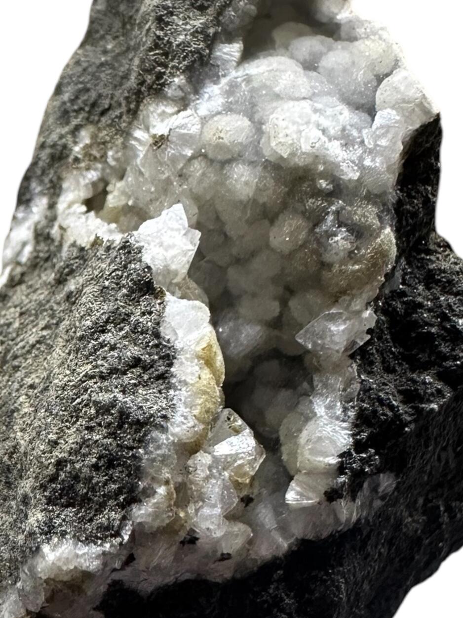 Thomsonite-Ca