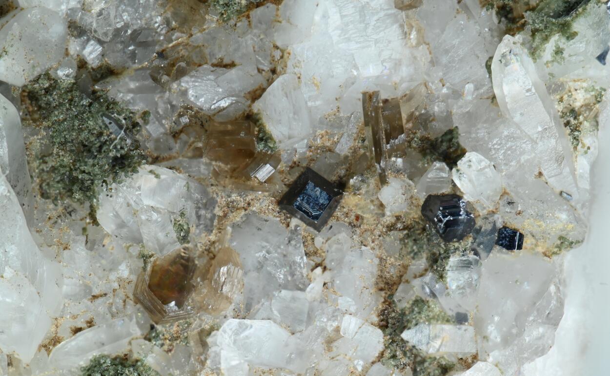 Anatase & Muscovite