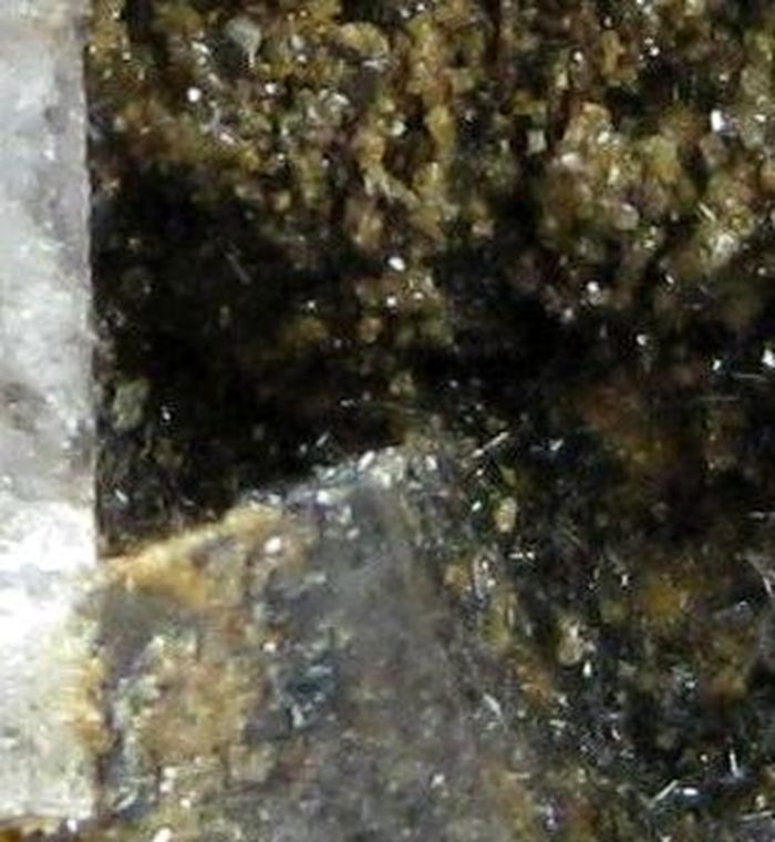 Fluorite With Plattnerite Conichalcite Dolomite & Calcite