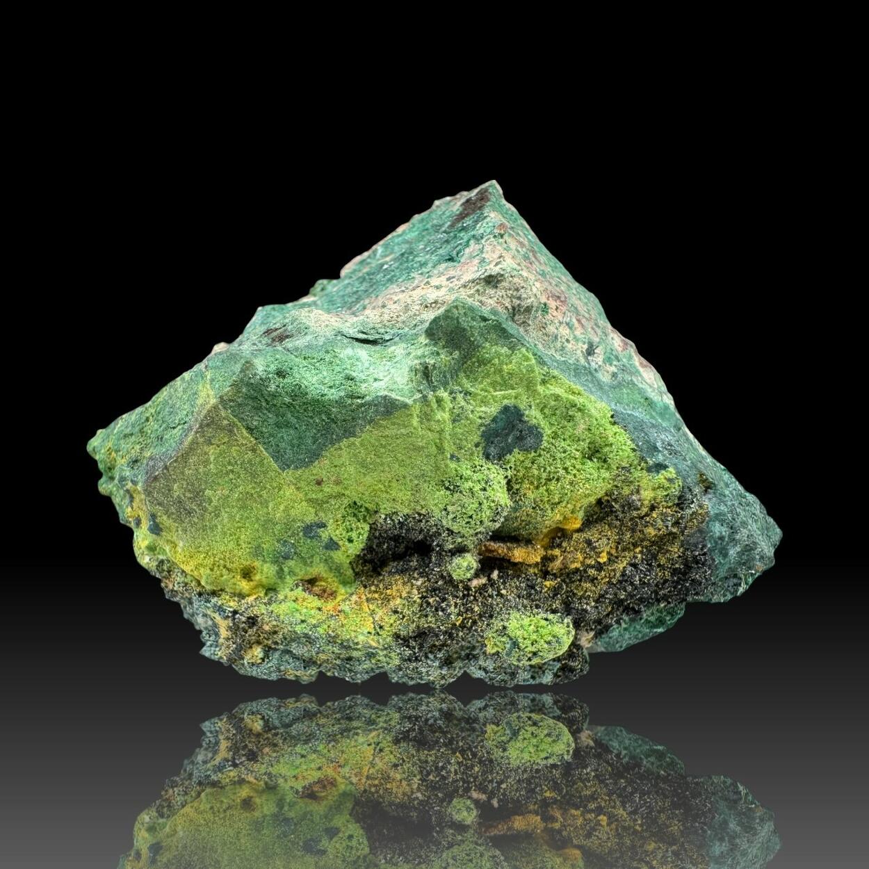 Kasolite On Vandenbrandeite & Cuprosklodowskite