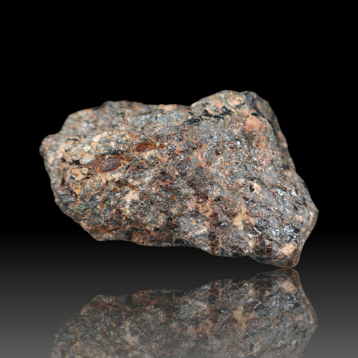 Euxenite-(Y) & Magnetite