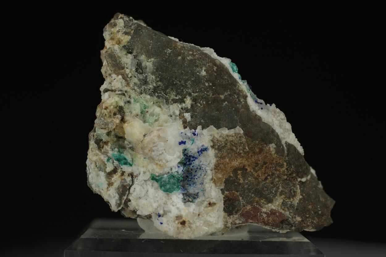 Tangdanite