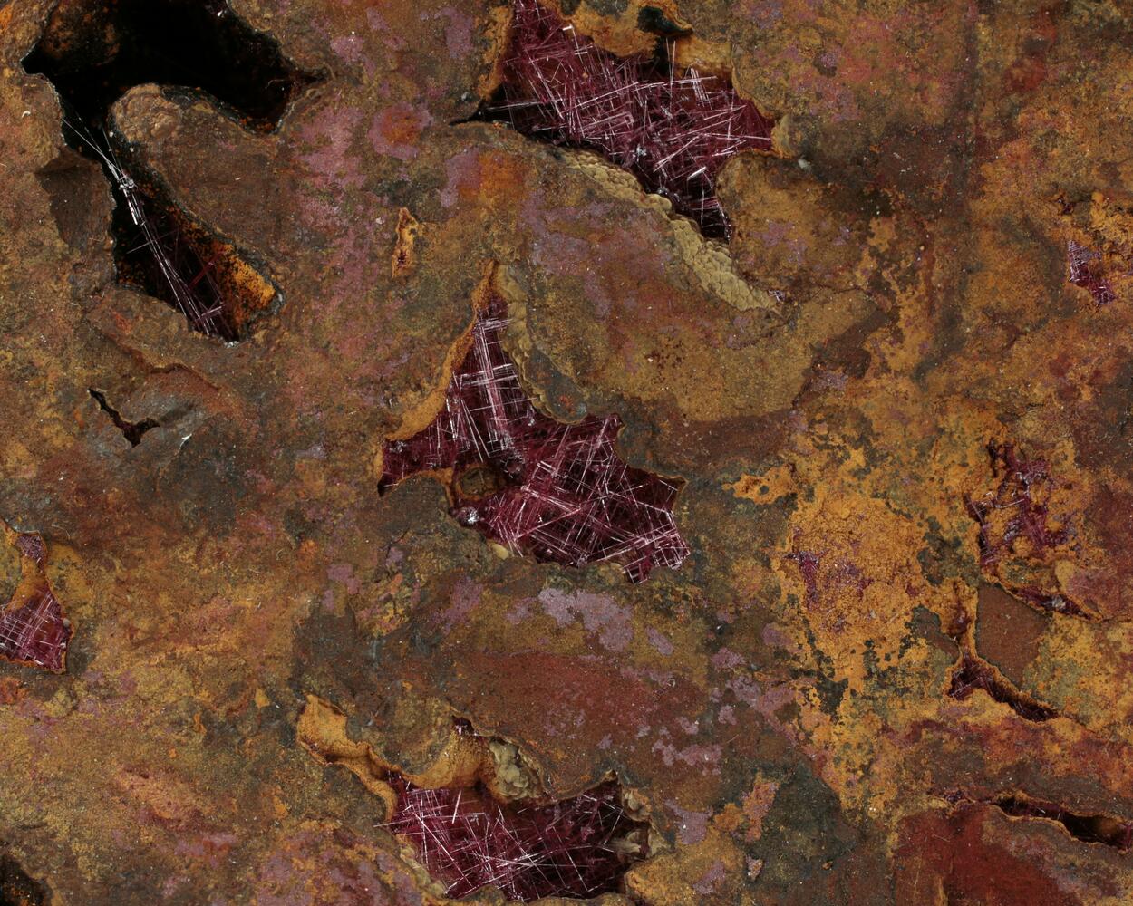Cuprite Var Chalcotrichite
