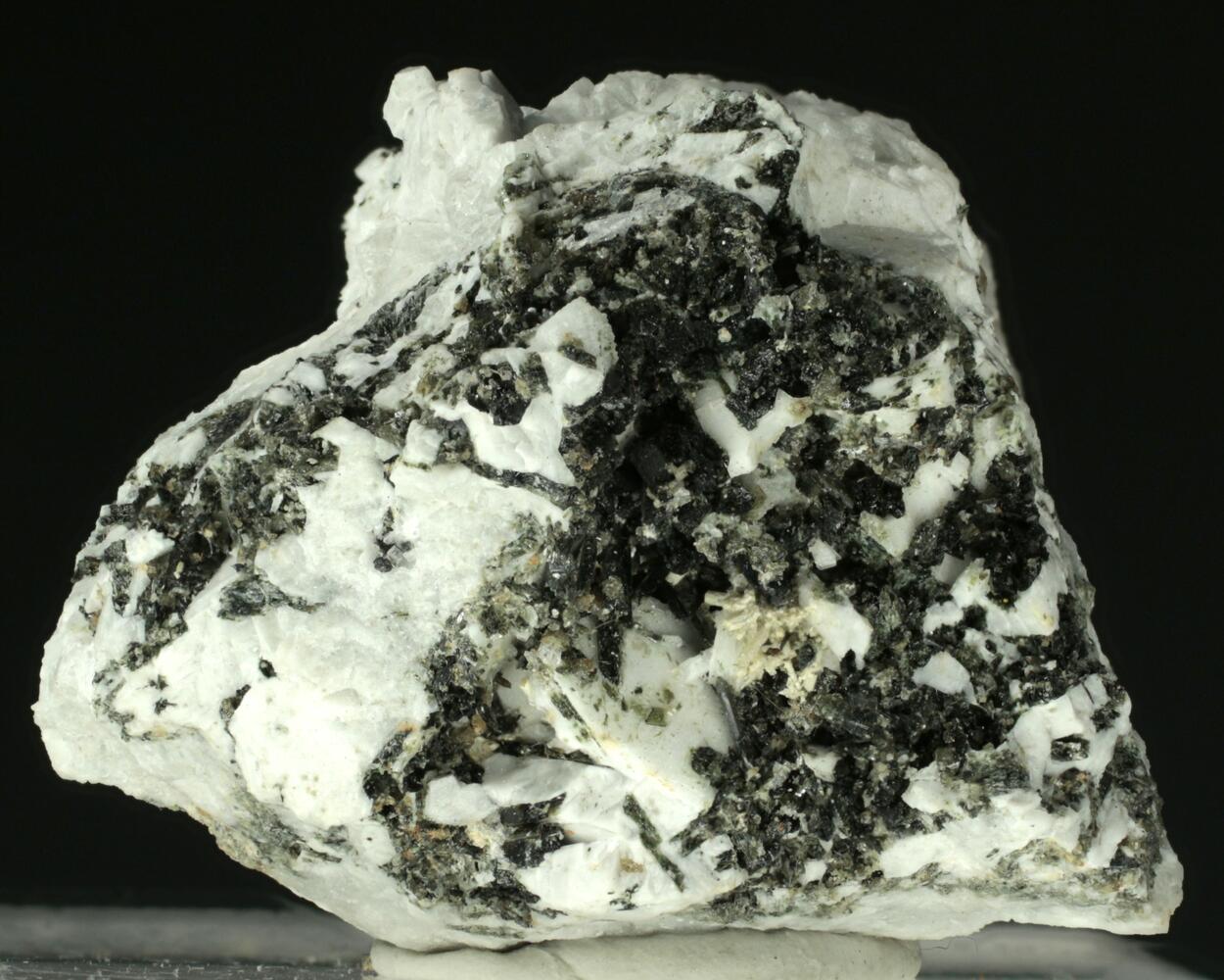 Calcioburbankite