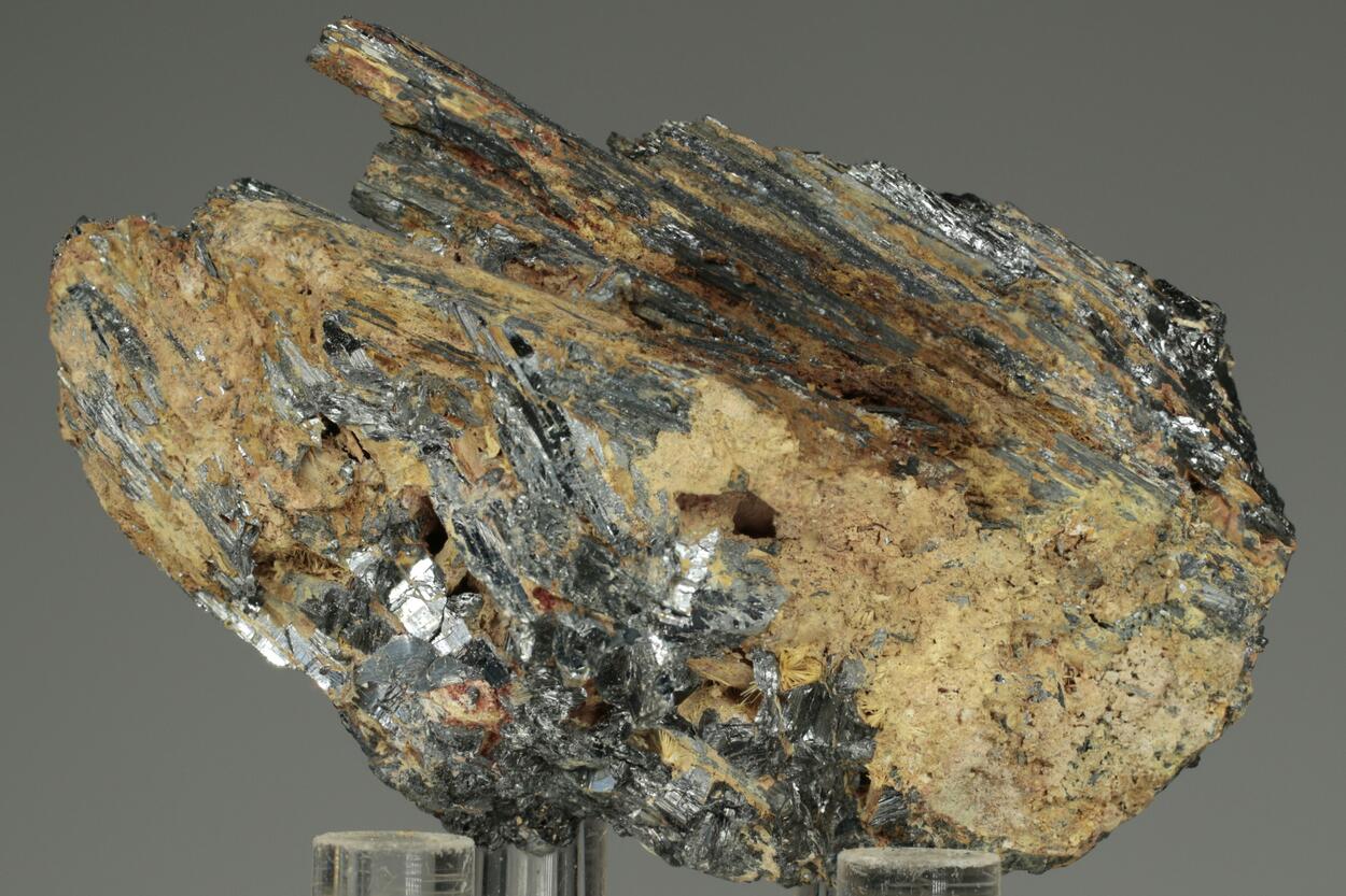 Coquandite Klebelsbergite Stibnite