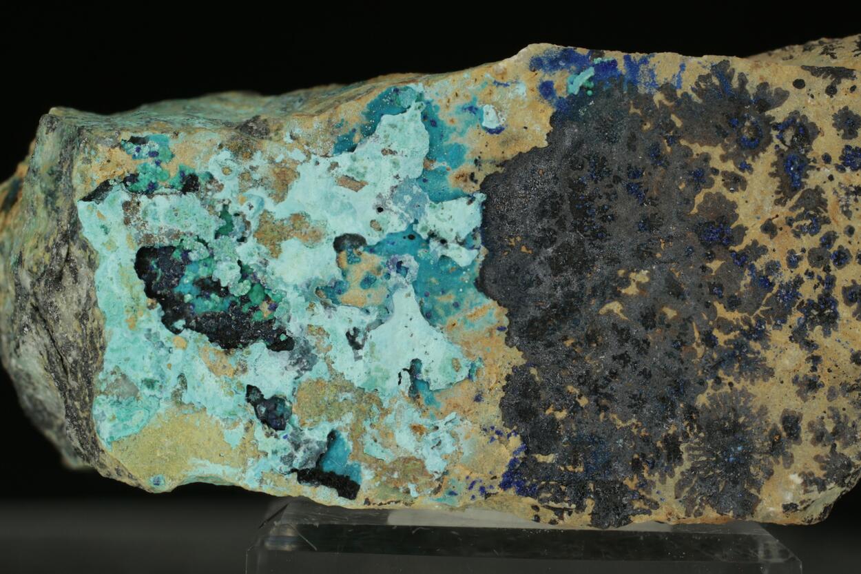 Claraite Azurite & Theisite