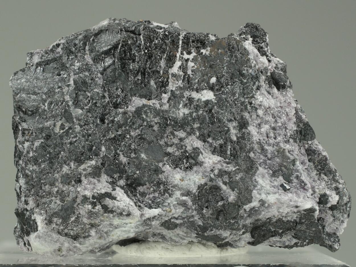 Dozyite & Magnesiochromite