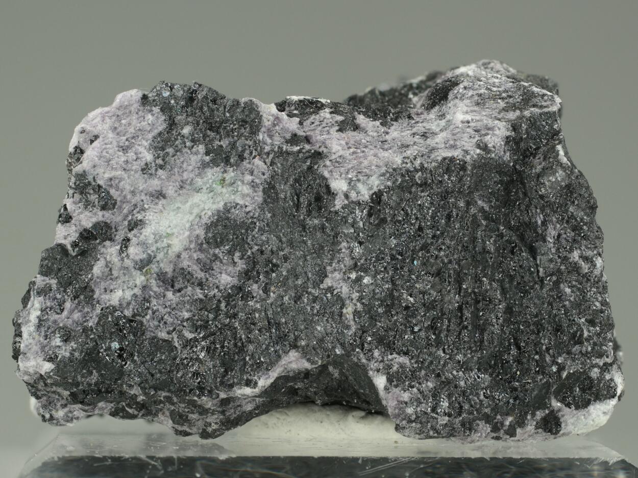 Dozyite & Magnesiochromite