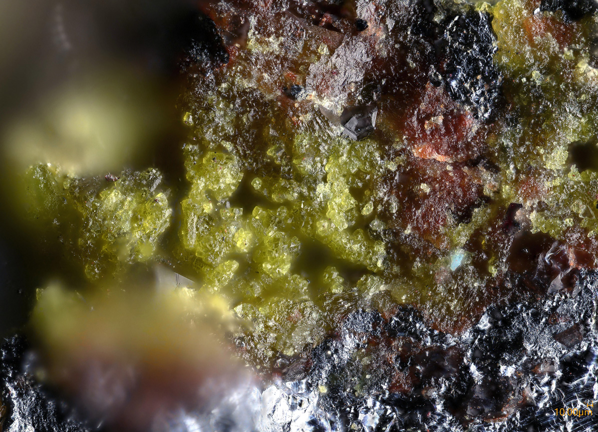 Betpakdalite-CaMg & Sewardite