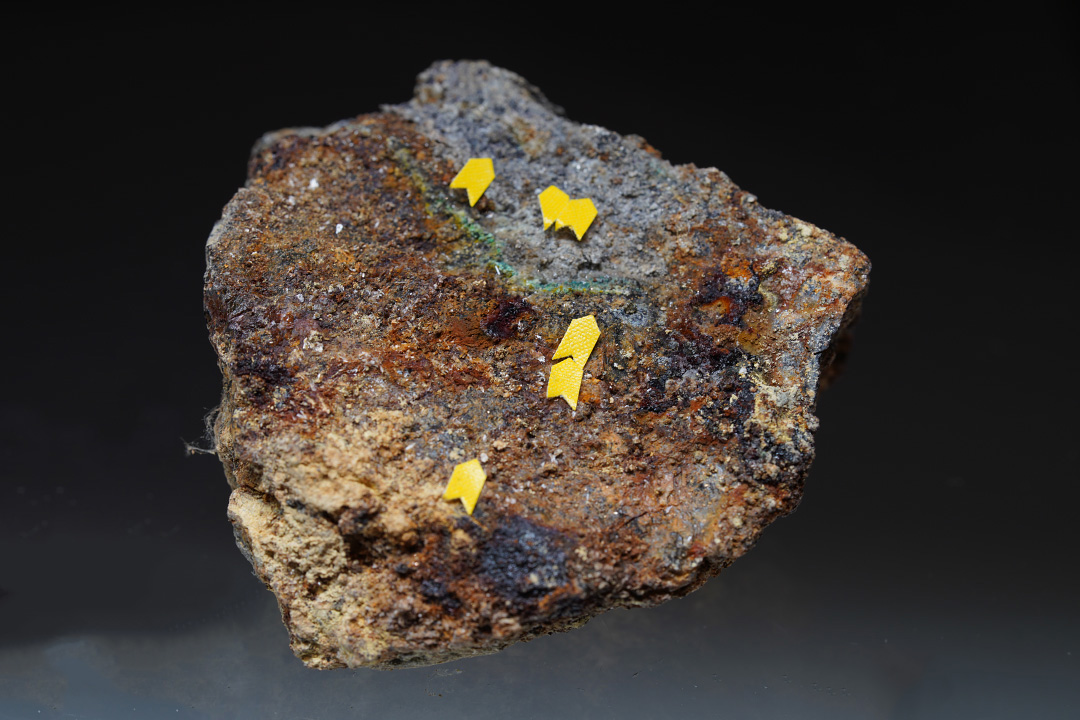 Joliotite & Sellaite