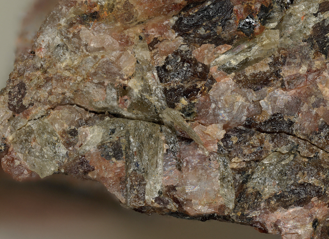 Thortveitite