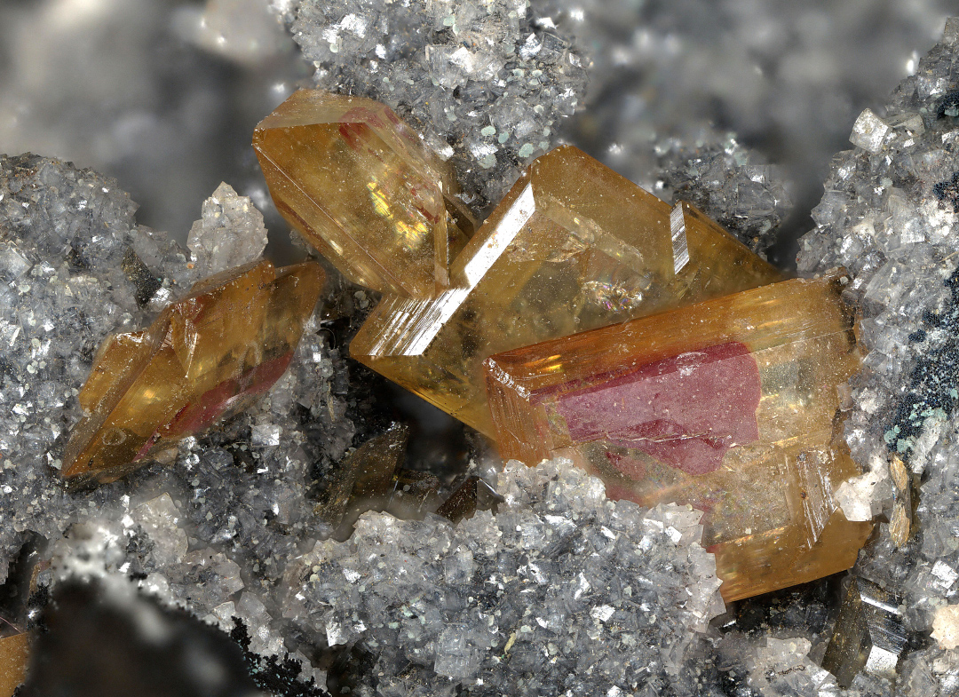 Wulfenite