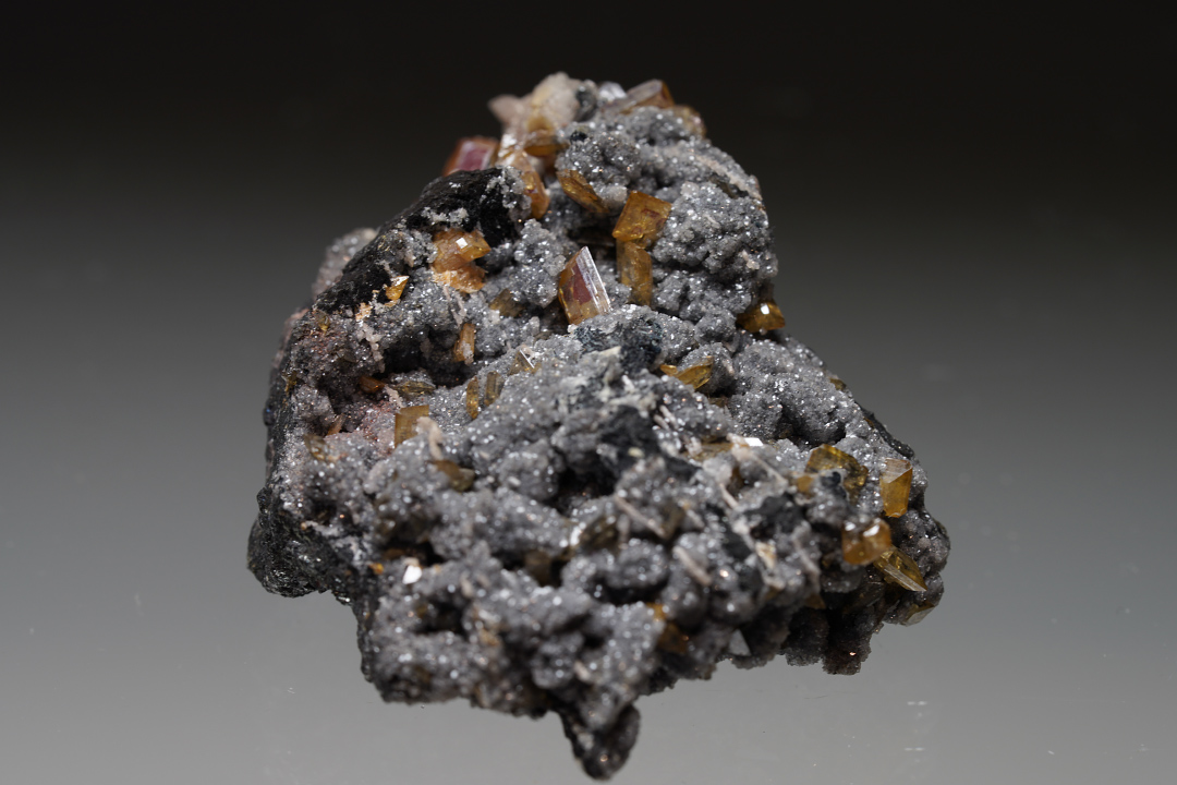 Wulfenite