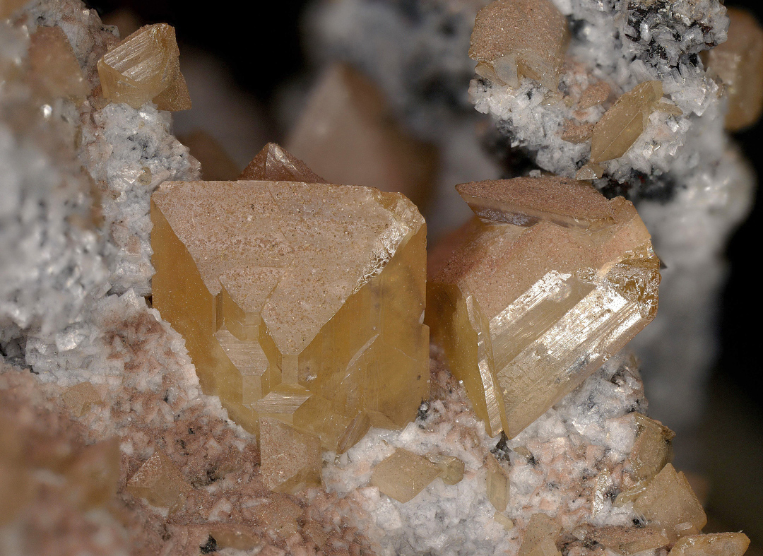 Wulfenite