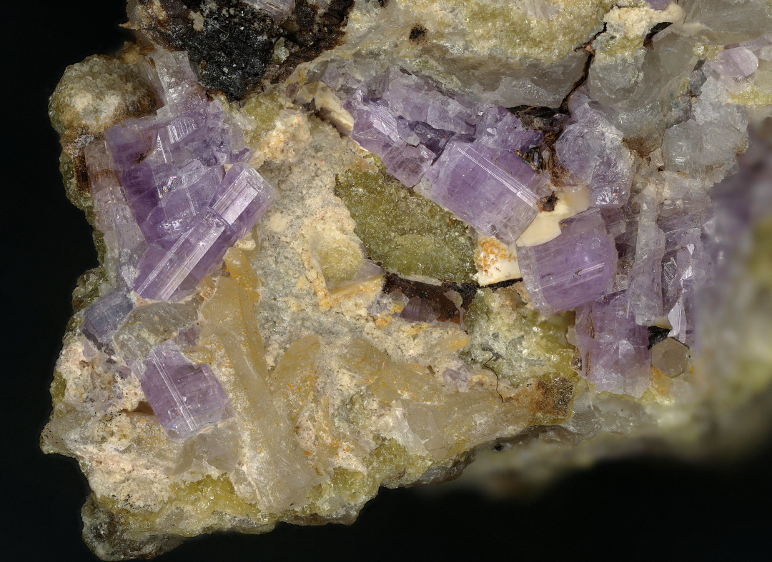 Fluorapatite