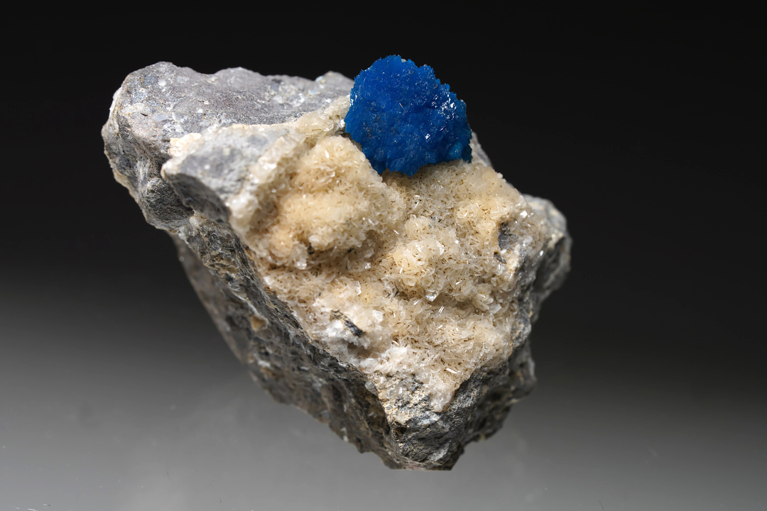 Cavansite