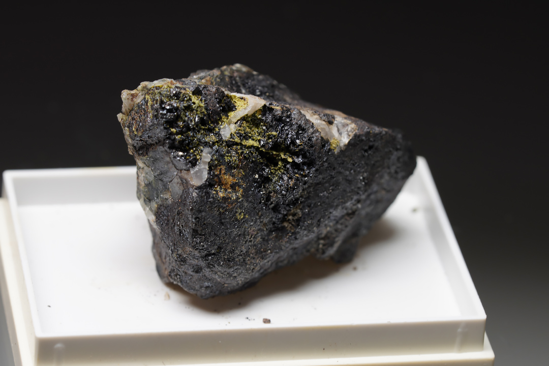 Tavorite & Hureaulite