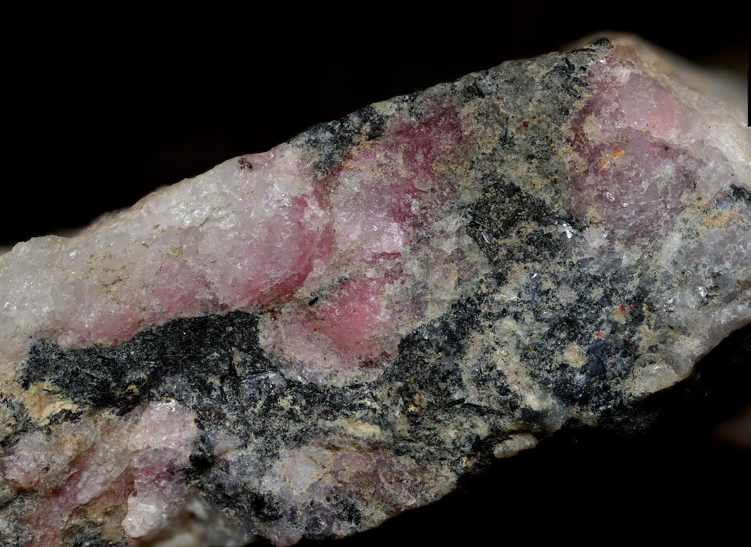 Tugtupite