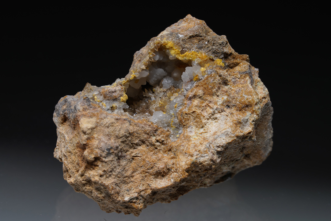 Boltwoodite