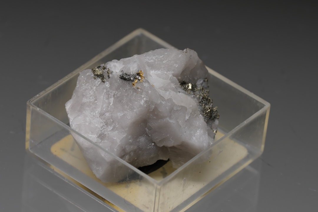 Native Gold & Tetradymite
