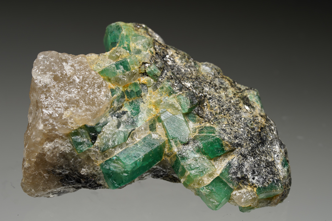 Beryl Var Emerald