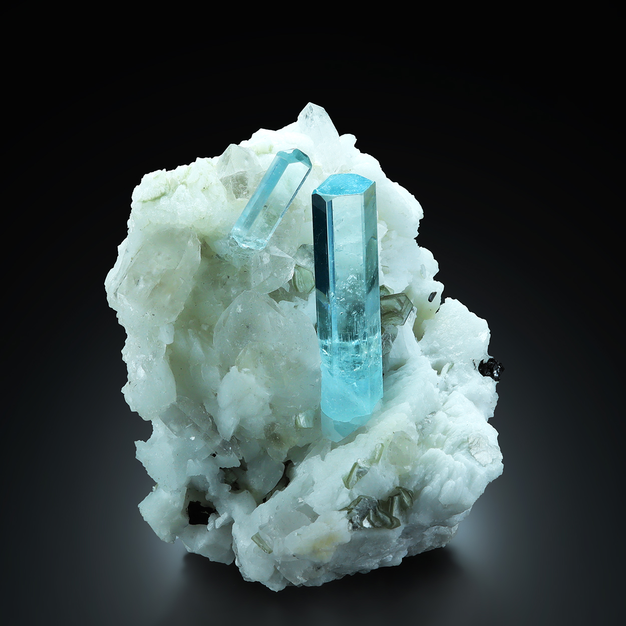 Aquamarine Quartz Muscovite & Albite